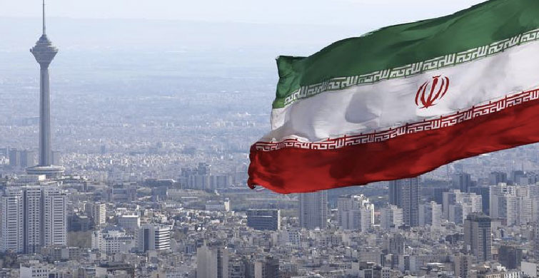 İran'da Nükleer Tesisleri Faaliyete Başladı