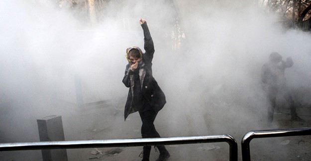 İran'da Ölü Sayısı Artıyor!