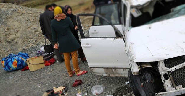 İran'da Trafik Kazalarında Günde 46 Kişi Ölüyor