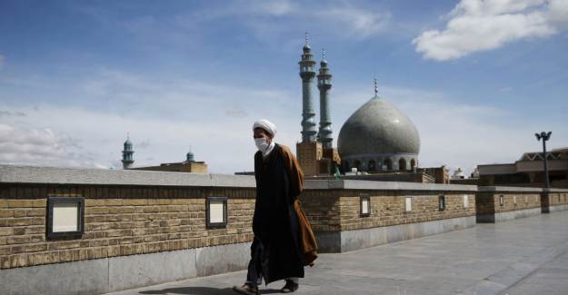 İran'da Türbeler ve Kutsal Mekanlar Yarın Açılıyor