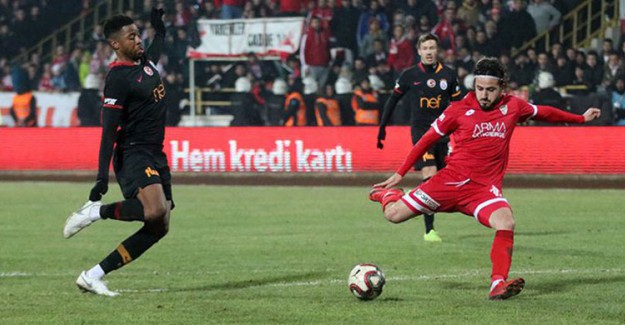 Galatasaray Maçında Gol Kaçıran İsmail Haktan Odabaşı'nın Sözleşmesi Feshedildi! 
