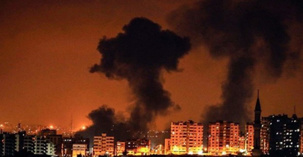 İsrail Gazze'de Hava Saldırılarına Devam Ediyor