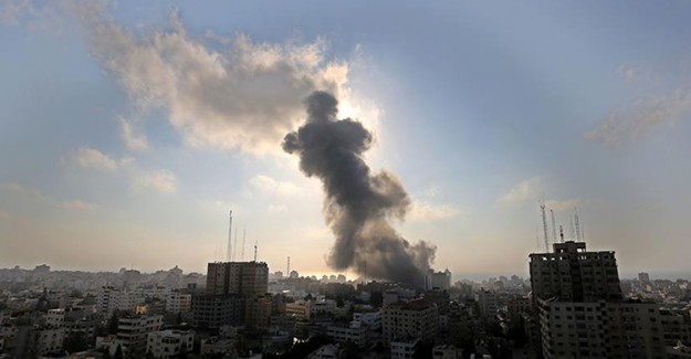 İsrail Gazze'ye Hava Saldırısı Gerçekleştirdi