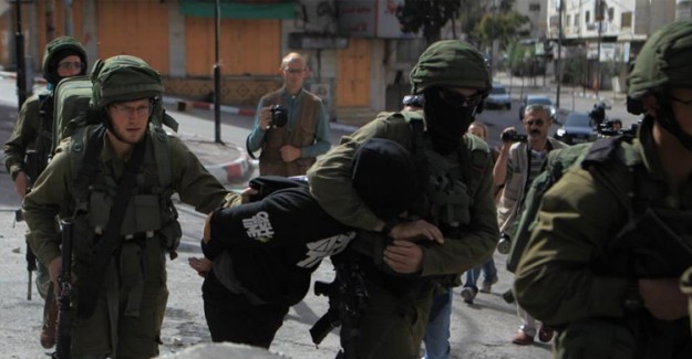 İsrail Güçleri Zorbalığa Devam Ediyor: 18 Filistinli Gözaltında
