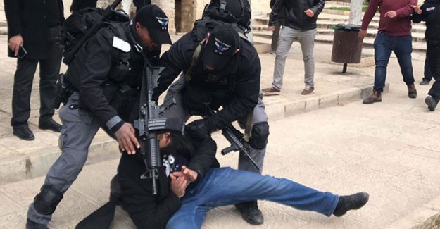 İsrail Kuvvetleri 3'ü Çocuk 10 Filistinliyi Gözaltına Aldı