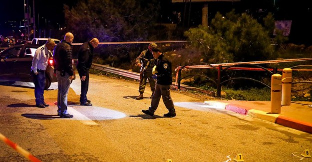 İsrail Ordu Merkezine Saldırı, 6 İsrail Askeri Yaralandı