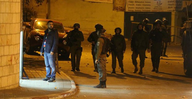 İsrail Ordusu Ramallah Bölgesindeki Baskınlara Devam Ediyor