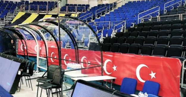 İsrail Temsilcisine Fenerbahçe Doğuş'tan Türk Bayraklı Cevap! Hem Oyunda Hem Oyun Dışında Galibiyet