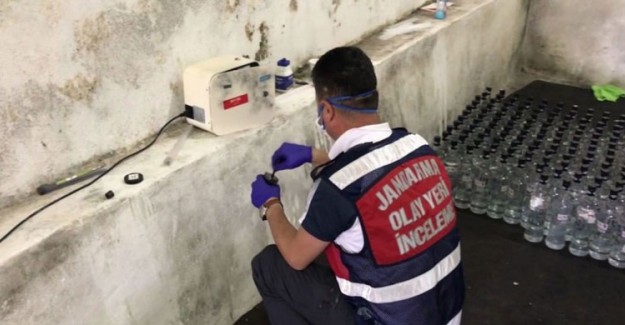 İstanbul Arnavutköy'de Sahte İçki İmalathanesine Baskın! 2 Kişi Tutuklandı