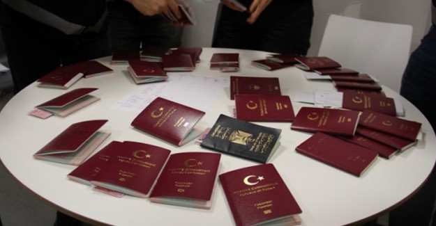 İstanbul Havalimanı'nda Sahte Belgelerle Yurt Dışına Çıkmak İsteyen 34 Kişi Yakalandı