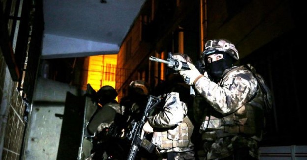 İstanbul Polisinden Dev Operasyon! 2 Bin 617 Adrese Baskın