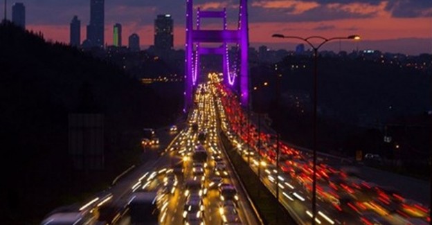 İstanbul Trafiğinde Yoğunluk Yüzde 70'i Aştı