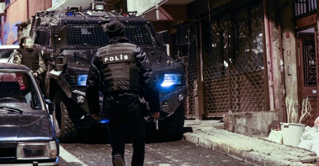 İstanbul'da 1400 Adrese Eş Zamanlı Baskın Düzenlendi: 274 Şüpheli Gözaltına Alındı
