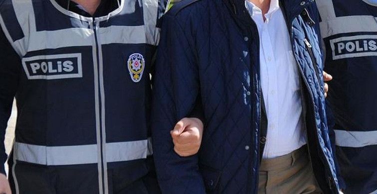 İstanbul'da 2. El Araç Dolandırıcılarına Düzenlenen Operasyonda 18 Kişi Gözaltına Alındı