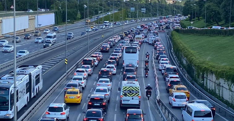 İstanbul’da 30 Ağustos hareketliliği: O yollar trafiğe kapatıldı