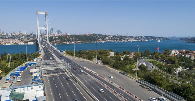 İstanbul'da Bazı Yollar Maç Sebebiyle Araç Trafiğine Kapatıldı