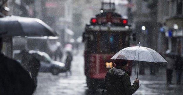 İstanbul'da Beklenen Sağanak Yağış Başladı!