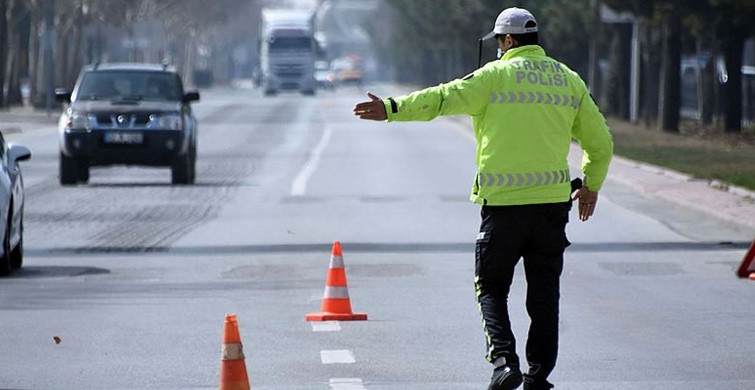 İstanbul Valiliği Bazı Yolların Trafiğe Kapatılacağını Duyurdu