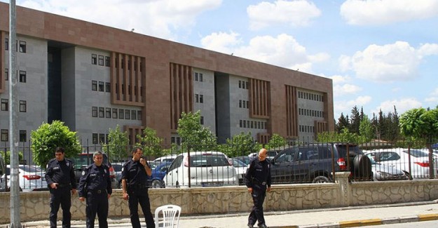 İstanbul'da DEAŞ Operasyonu: 4'ü Yabancı 24 Gözaltı