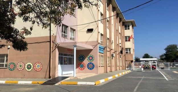 İstanbul'da Hasarlı Okullar Yeniden Yapılacak