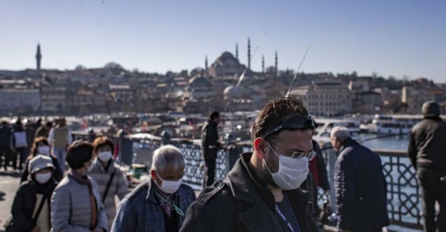 İstanbul'da Koronavirüs Salgınına Karşı Maskeli Önlem!