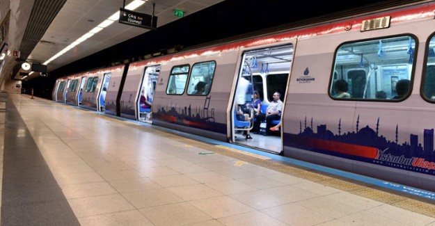 İstanbul'da Metro Arızası! Seferler Yapılamıyor