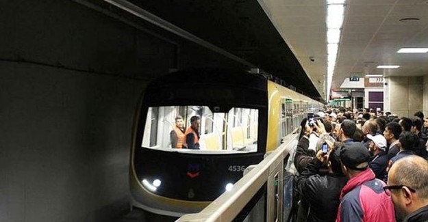 İstanbul'da Metro Seferleri Aşamalı Olarak Başladı