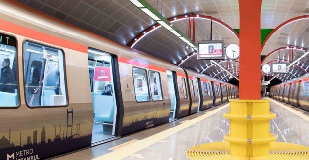 İstanbul'da Metro Seferlerinde Aksama Yaşandı