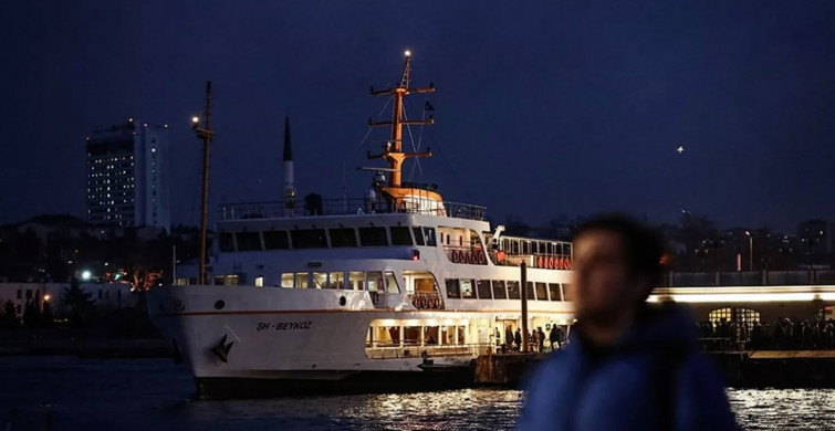 İstanbul'da Olumsuz Hava Şartları Vapur Seferlerini Geçici Olarak Durdurdu!