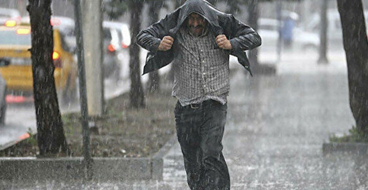 İstanbul’da sağanak başladı: Meteorolojiden fırtına uyarısı