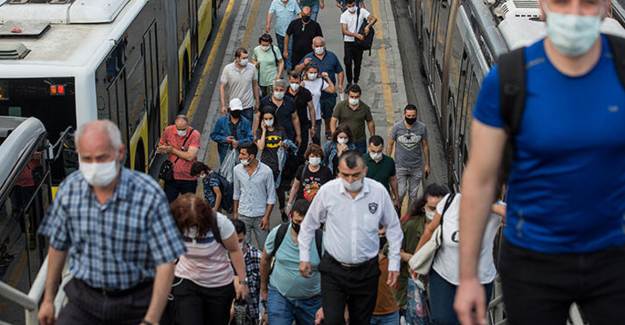 İstanbul'da Toplu Taşıma ve Trafikte Yoğunluk