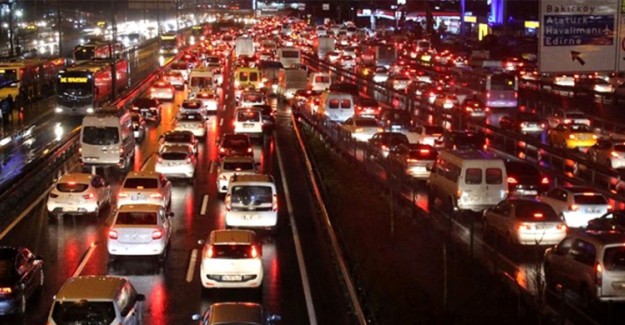 İstanbul'da Trafik Yüzde 72'lere Ulaştı