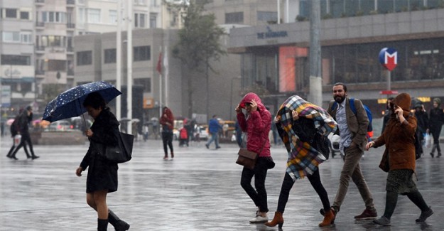 İstanbul'da Yağmur Etkisini Sürdürüyor