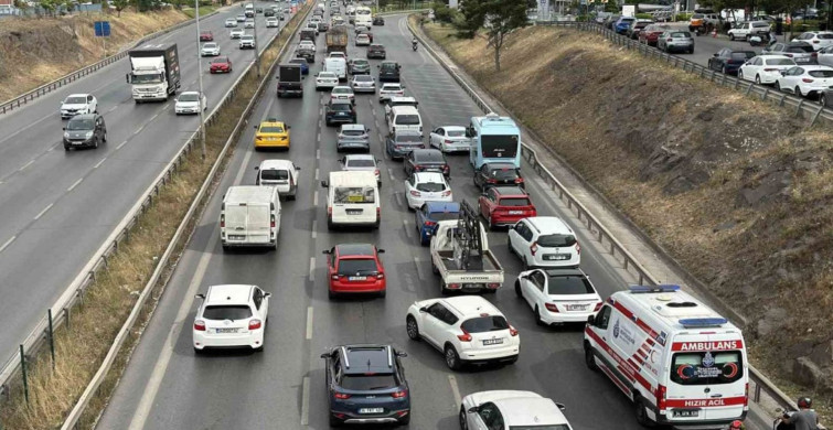 İstanbul’dan bayram tatili kaçışı: Sokaklar boşaldı trafik yoğunluğu arttı