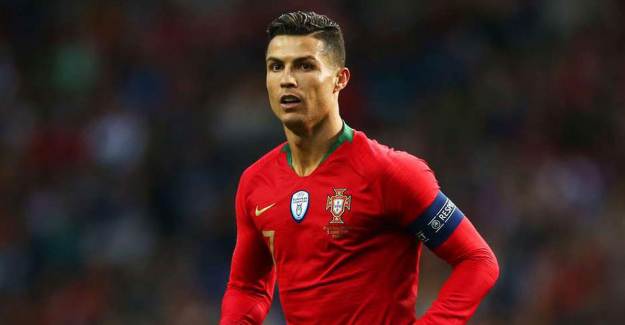 İtalya Spor Bakanı: Ronaldo Virüs Protokolünü Çiğnedi