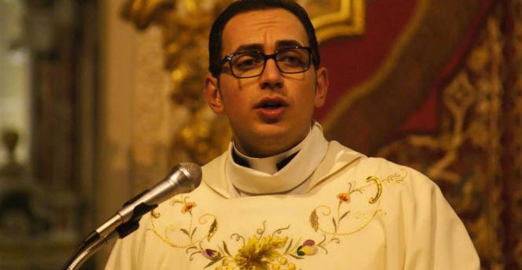 İtalya’da Çocuk İstismarcısı Rahip Gözaltına Alındı