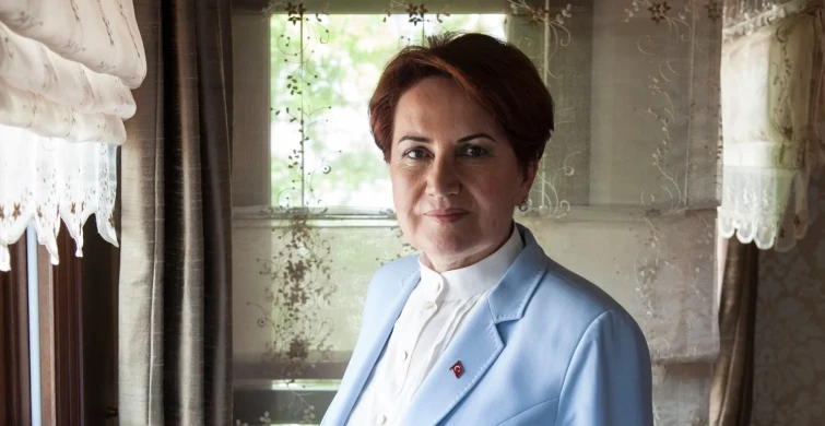 İYİ Parti'de Kriz Yükseldi! Spekülasyonlar Arttı! Meral Akşener'in Fotoğrafı Parti Binalarından Kalkacak mı?