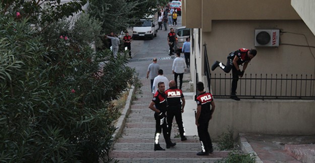 İzmir'de Ev Basmalı Olayda 7 Kişi Gözaltına Alındı