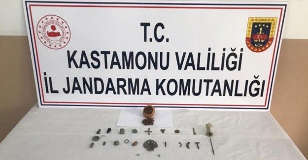 Jandarma Ekiplerinden Arkeolojik Eser Kaçakçılarına Operasyon
