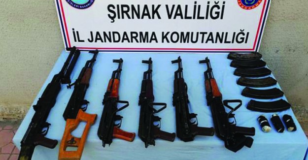 Jandarma, Şırnak'ta PKK'lı Teröristlere Ait Mühimmatları ele Geçirdi