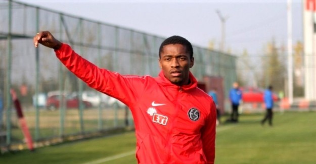 Jesse Sekidika, İstanbul'a Geldi!