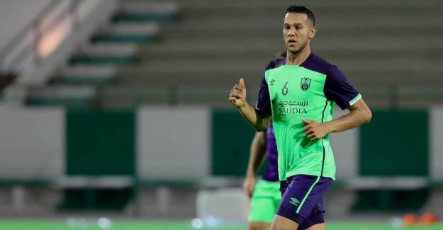Josef De Souza, Al Ahli'yle Olan Sözleşmesini Feshetti