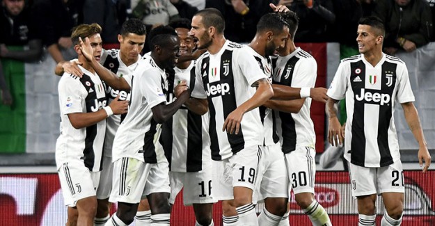 Juventus İlk Yarıda İşi Bitirdi!
