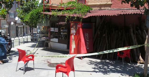 Kadıköy'de Simit Fırınında Çalışan İşçi Bıçaklandı