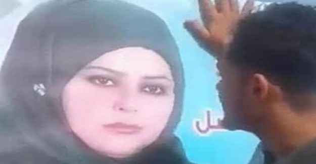 Kadın Adayın Afişini Öptü Irak Karıştı