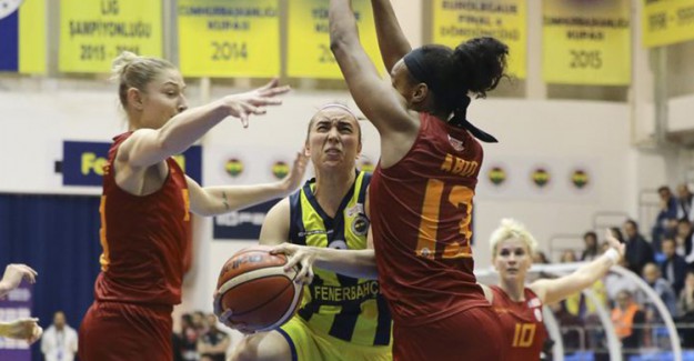 Kadınlar Basketbol Süper Ligi Yarı Final: Fenerbahçe 48-59 Galatasaray (Maç Sonucu) 