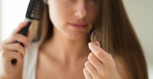 Kadınlarda Saç Dökülmesi Nedenleri ve Tedavisi