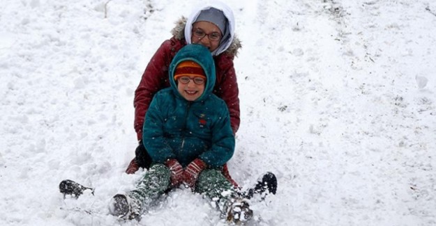 Kahramanmaraş ve Kayseri'de Eğitime Kar Engeli