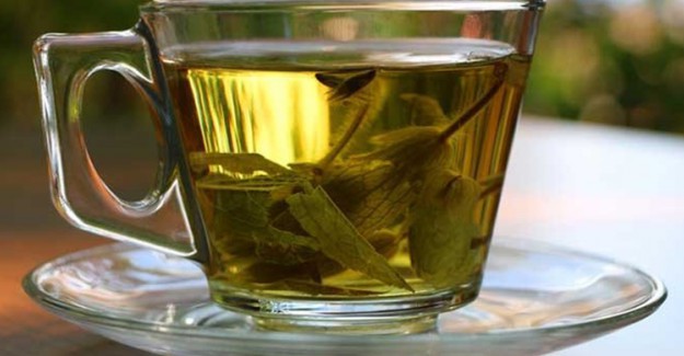 Kahvaltıda İçebileceğiniz Bitki Çayı Tarifi 