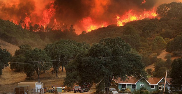 Kaliforniya Yangını'nda Hayatını Kaybedenlerin Sayısı Yükseliyor